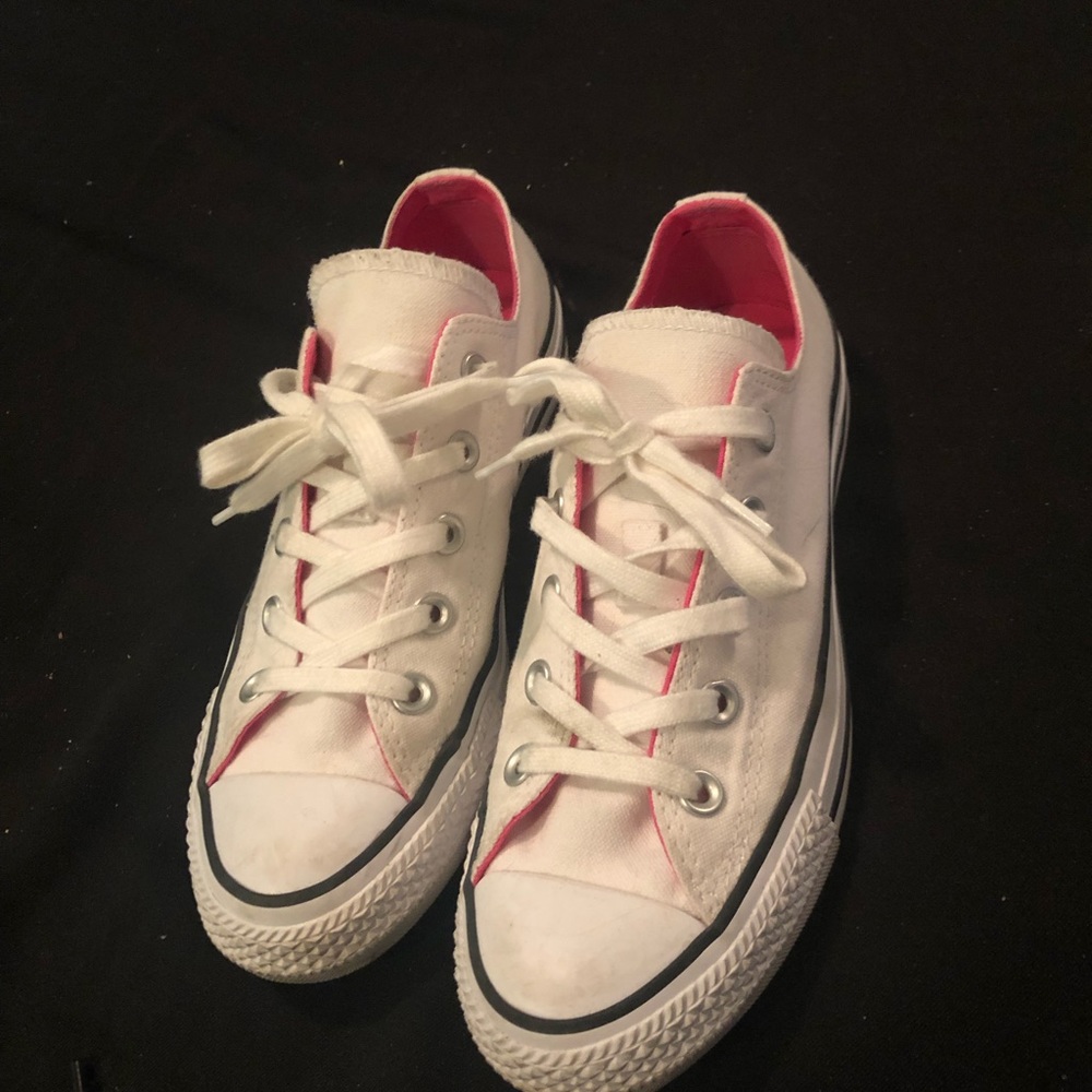 White n pink low top converse